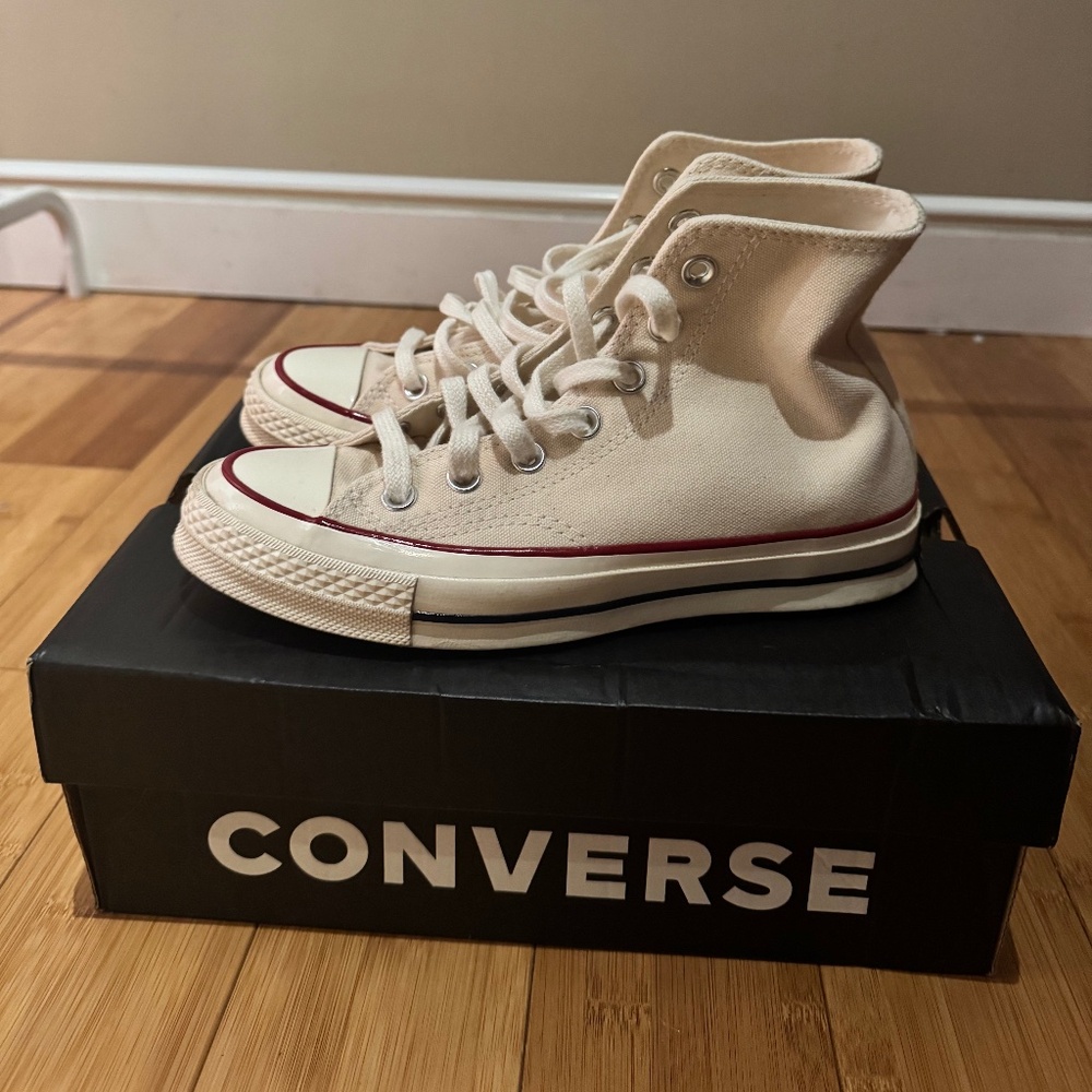 Chuck 70 Hi in Parchment, Garnet & Egret Converse - Men’s 4 l Women’s 6